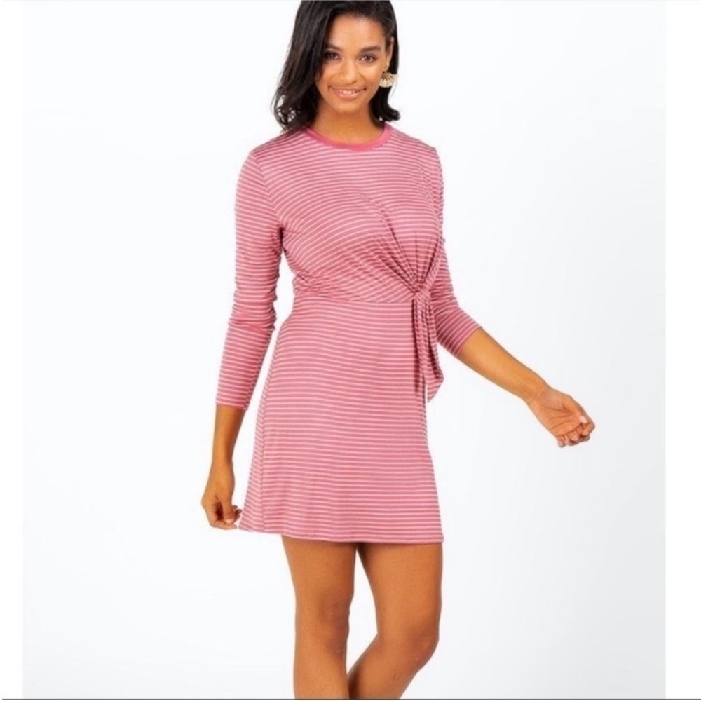 Francesca's Size Medium Tie Front Pink and White Dress.